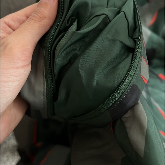 NIKE NSW CAMO WINDBREAKER size small - Picture 14 of 14